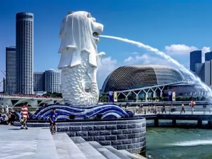 Tượng Merlion một biểu tượng nổi tiếng của singapore